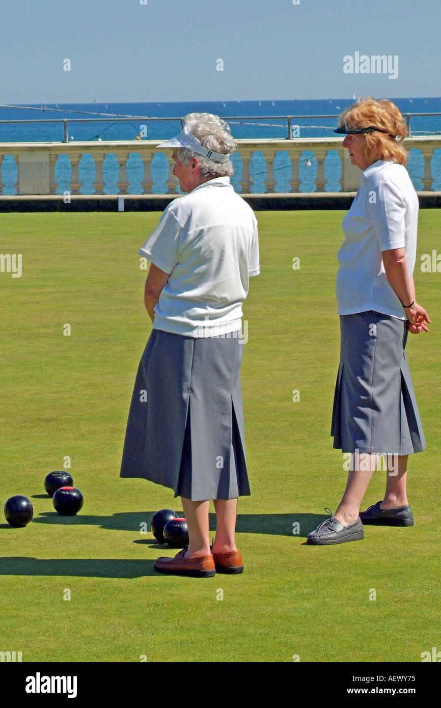 Crown green bowls hires stock photography and images Alamy
