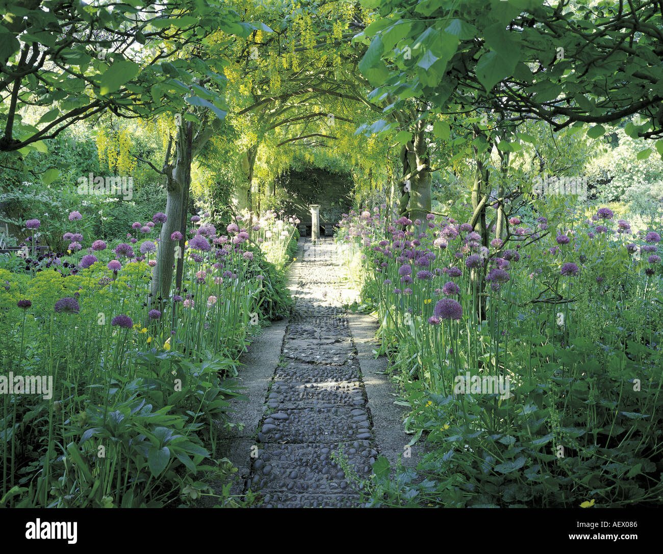 barnsley-house-garden-cotswolds-uk-stock-photo-alamy