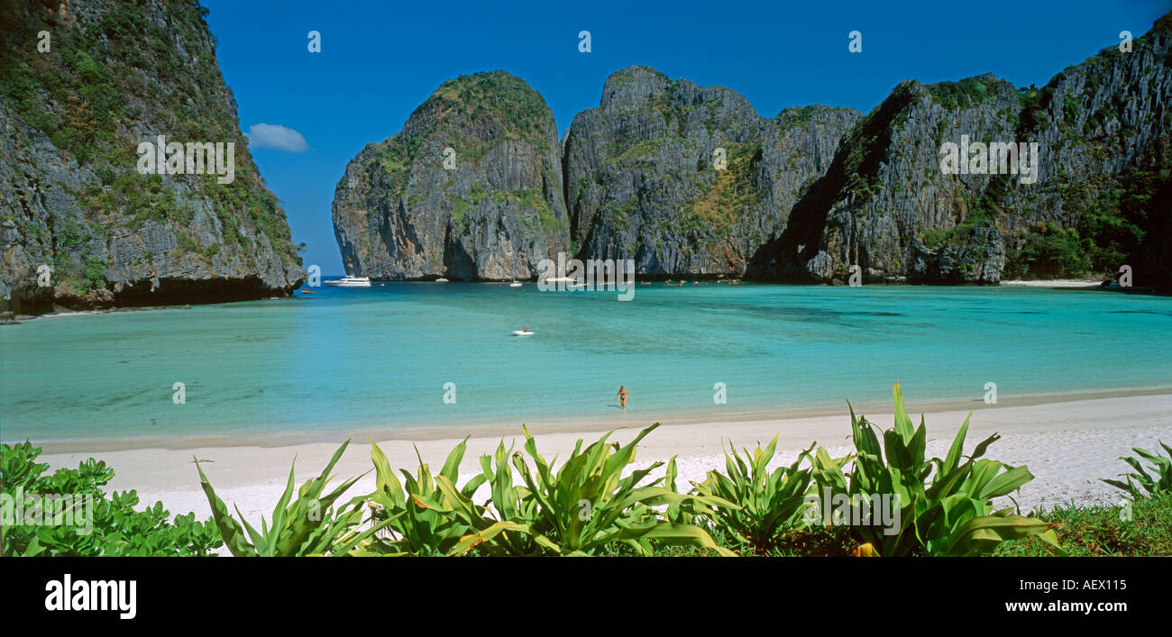 Thailand Andaman Sea Krabi Ko Phi Phi Lee Maya Bay film location for The beach with Leonardo di Caprio Stock Photo