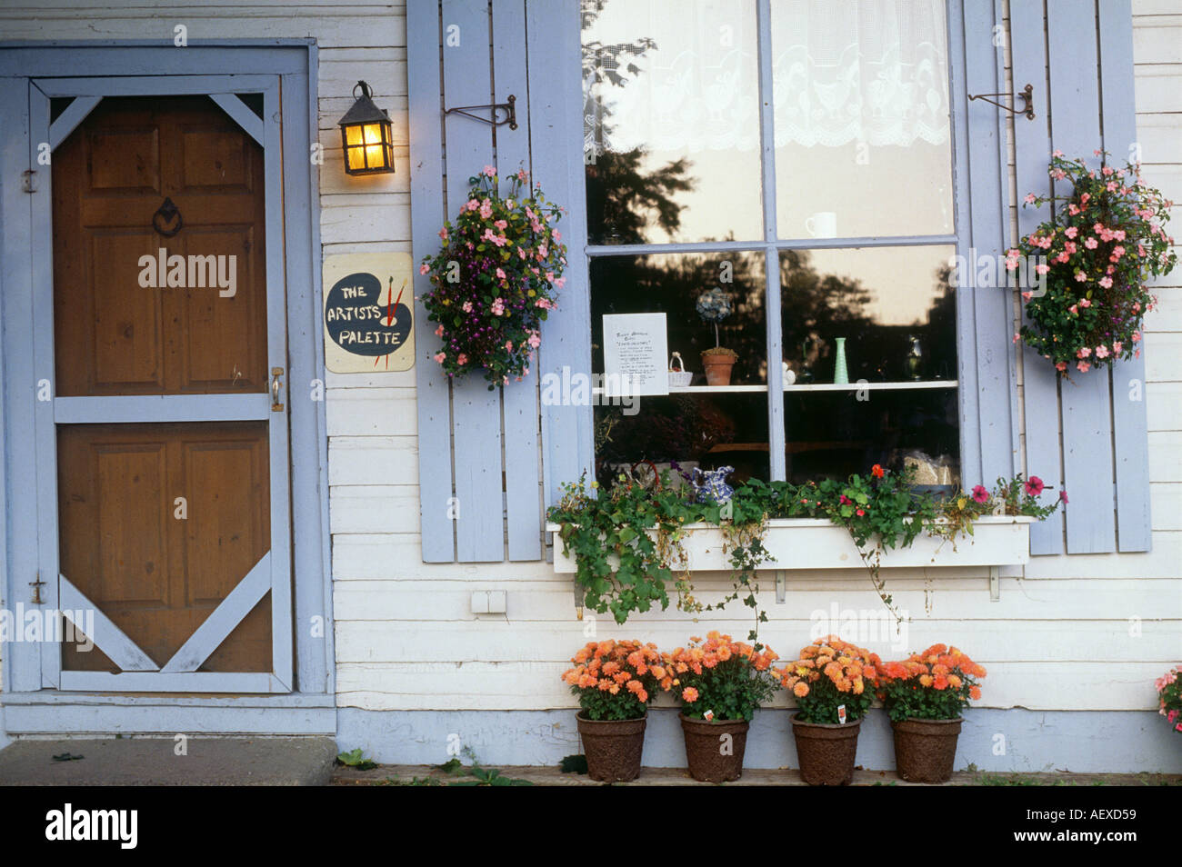 House with Flowers Kleinburg ONTARIO CANADA Stock Photo Alamy