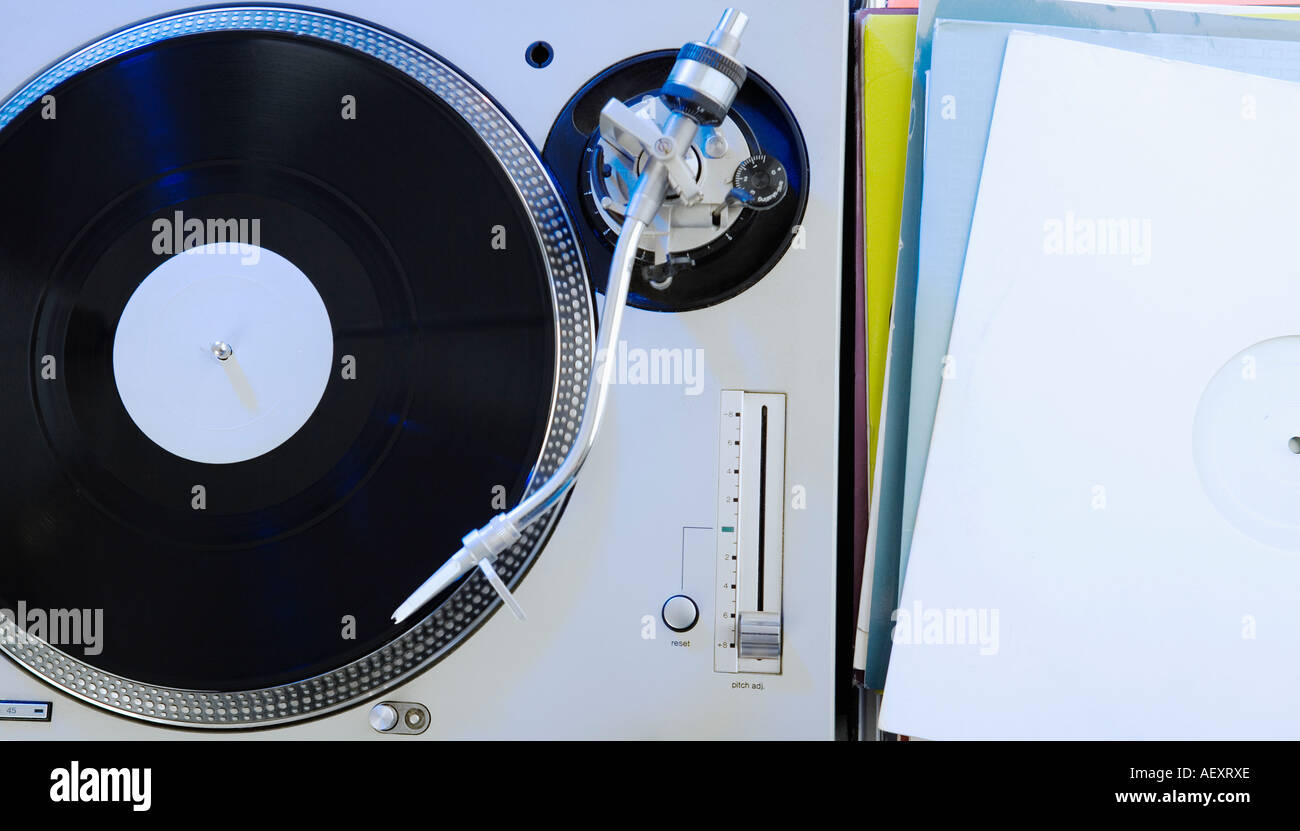 Still life of a turntable and record Stock Photo Alamy