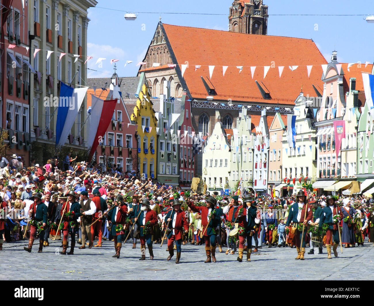 Parade Landshut medieval festival Germany Hochzeit social, distancing,  distance Stock Photo - Alamy