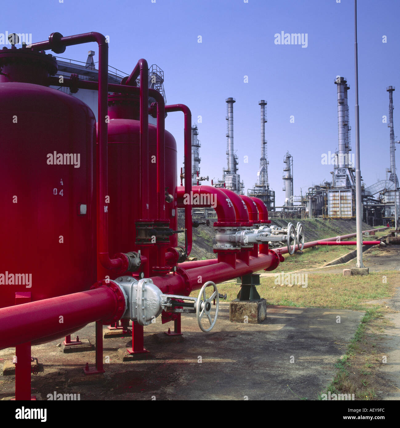 Oil refinery and petrochemical installations in Nigeria Stock Photo Alamy