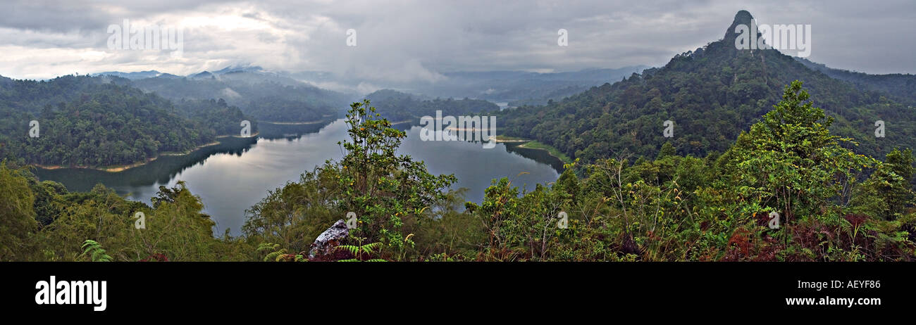 View of Klang Gates dam from Bukit Tabur quartz rock ridge in Selangor, Malaysia Stock Photo