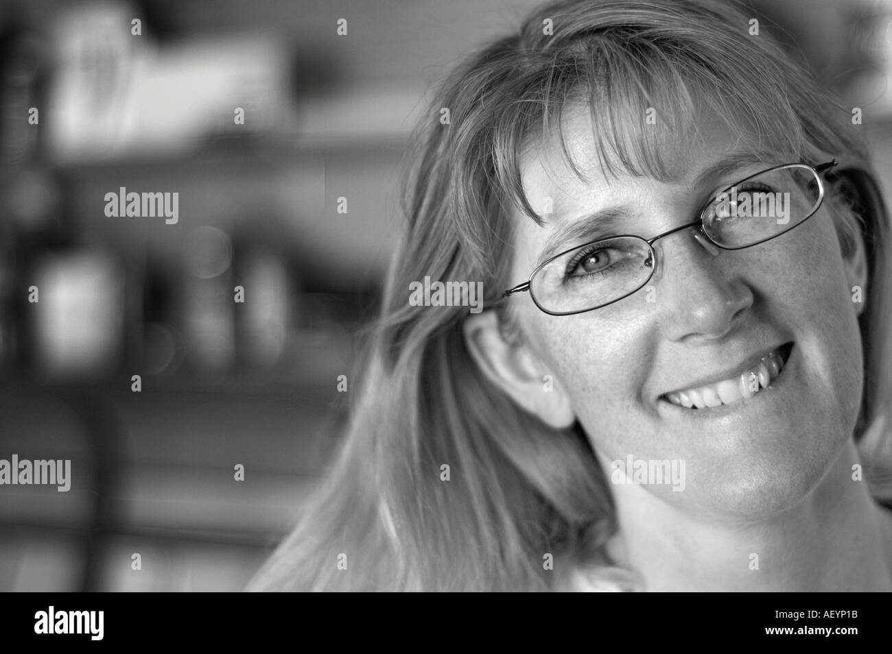 Housewife cleaning house Black and White Stock Photos & Images - Alamy