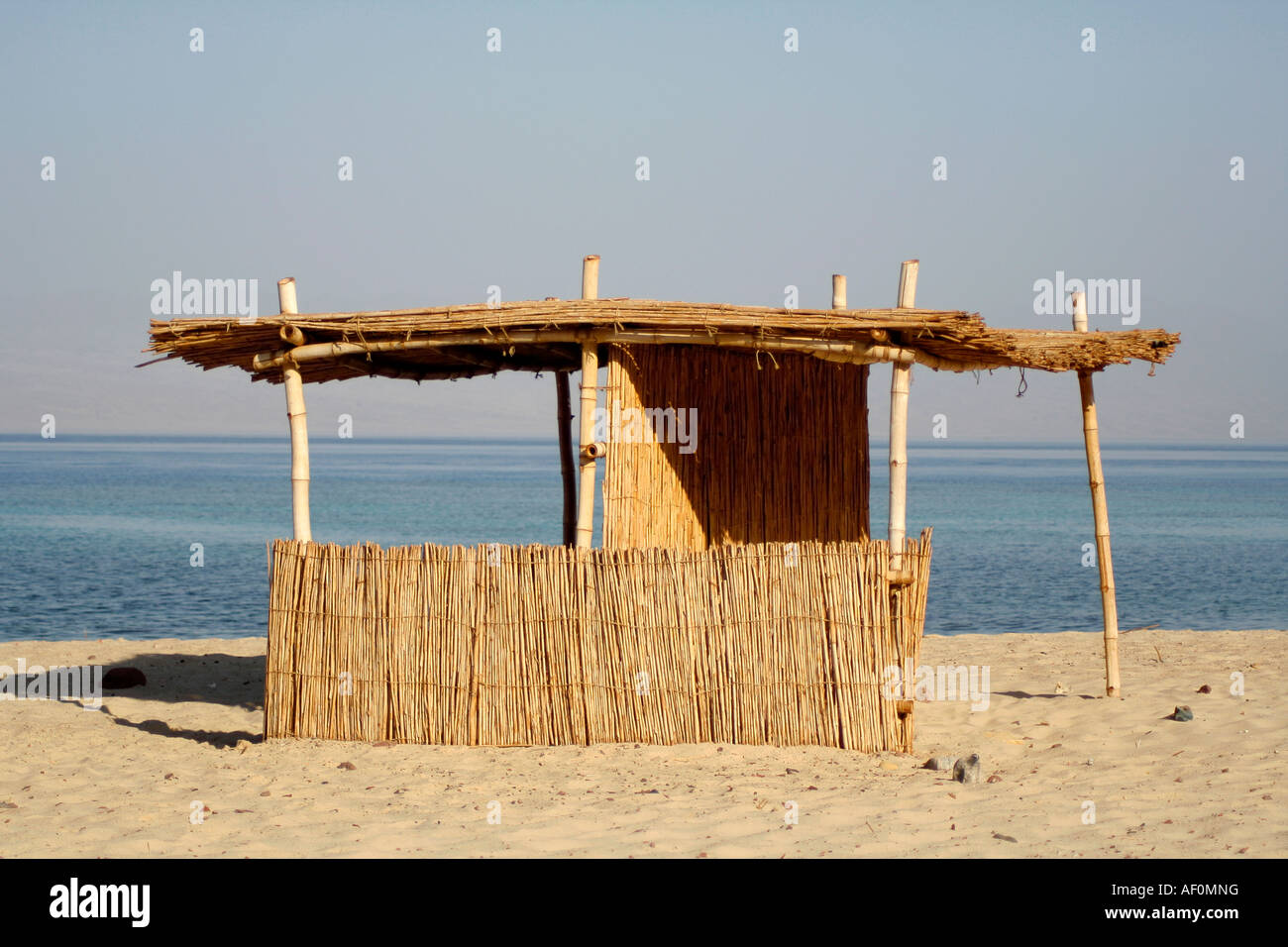 reed hut on beach red sea sinai egypt Stock Photo - Alamy