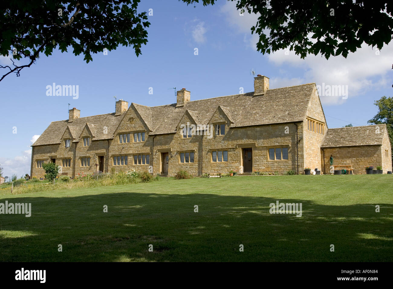 Wedgewood cottages hires stock photography and images Alamy