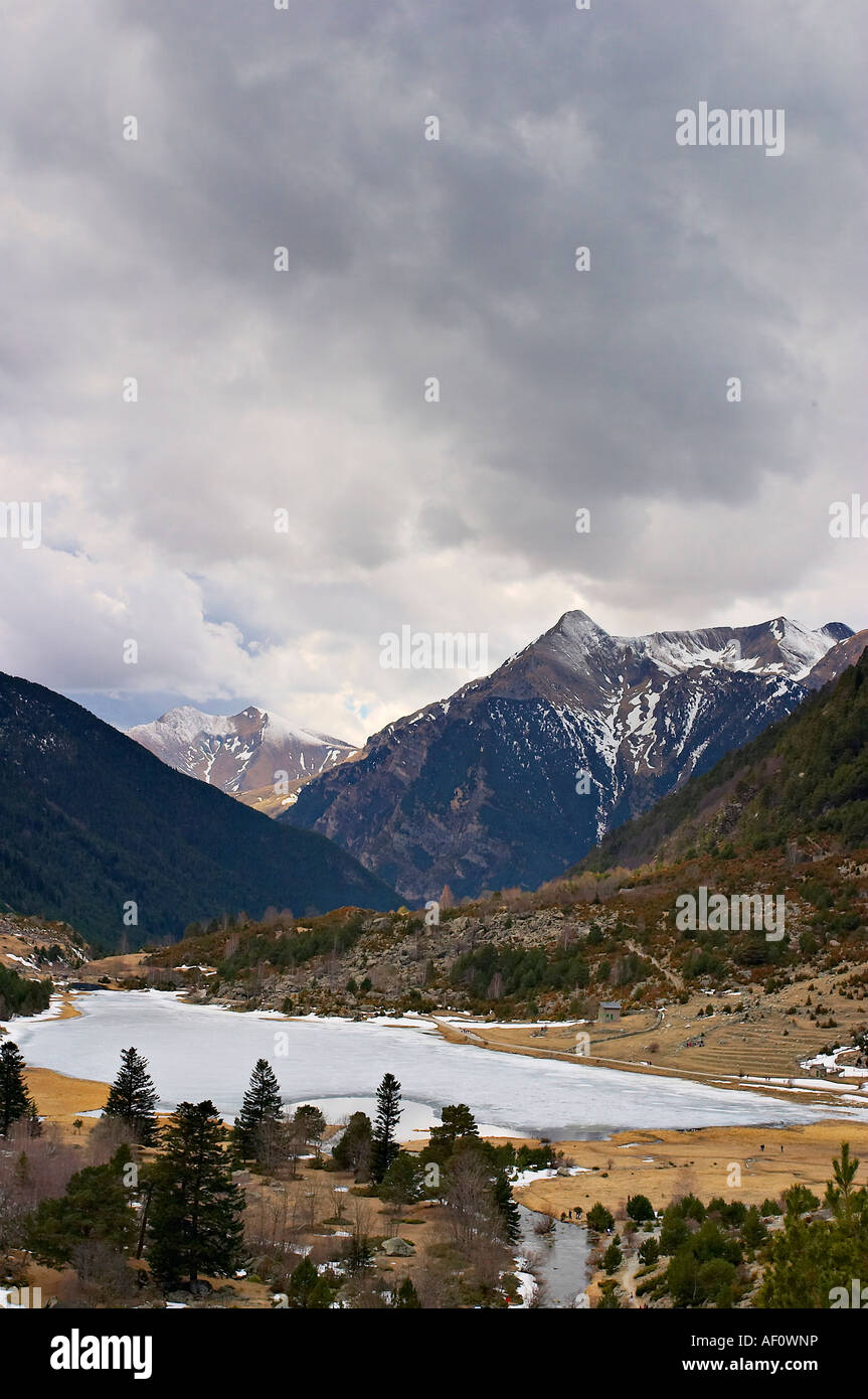 Estany LLebreta, Parque Nacional Aiguestortes, Lleida, España, Llebreta lake, Park National Aiguestortes, Lleida, Spain Stock Photo