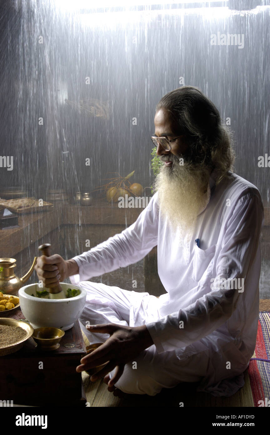 PREPARATION OF AYURVEDA MEDICINES, KERALA Stock Photo Alamy