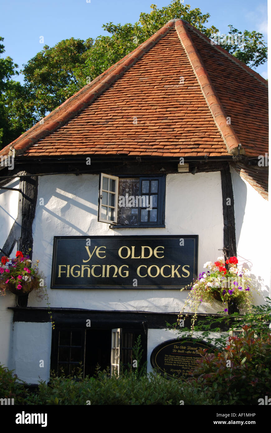 15th century 'Ye Olde Fighting Cocks' public house, Abbey Mill Lane, St