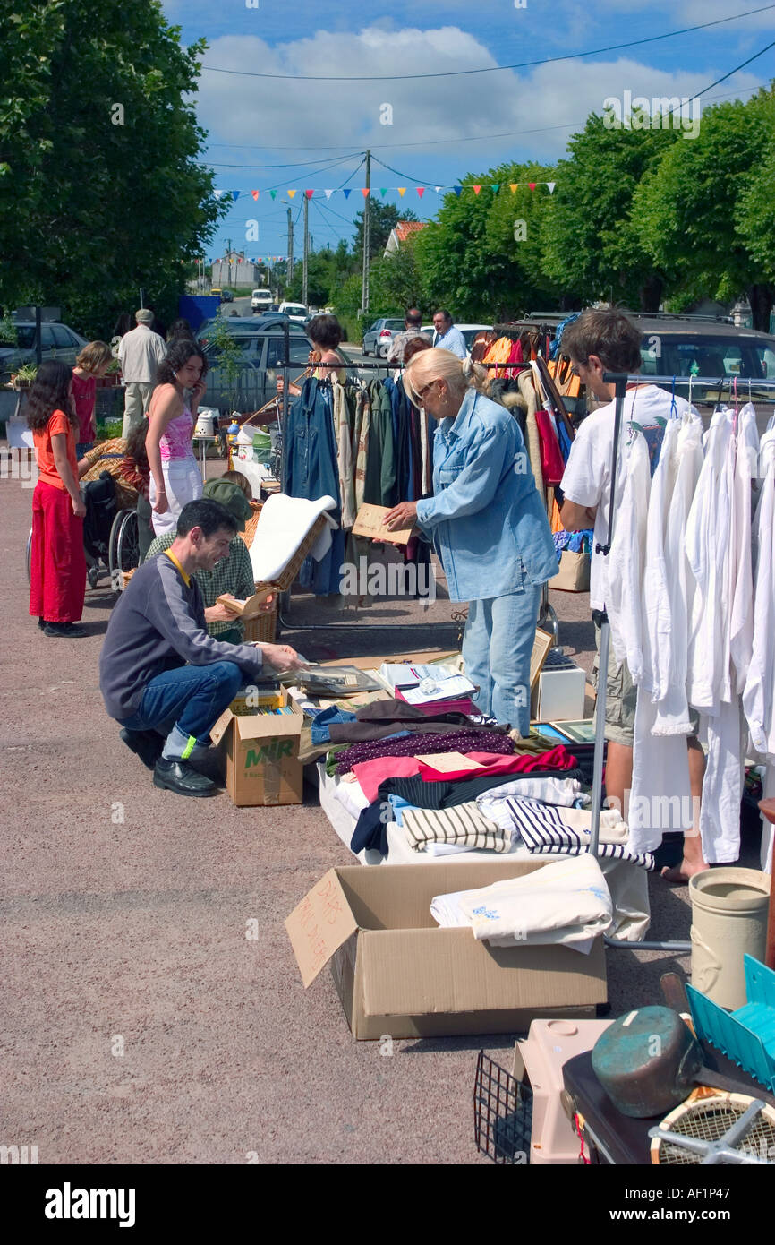 outdoor marketplace in france street Stock Photo Alamy