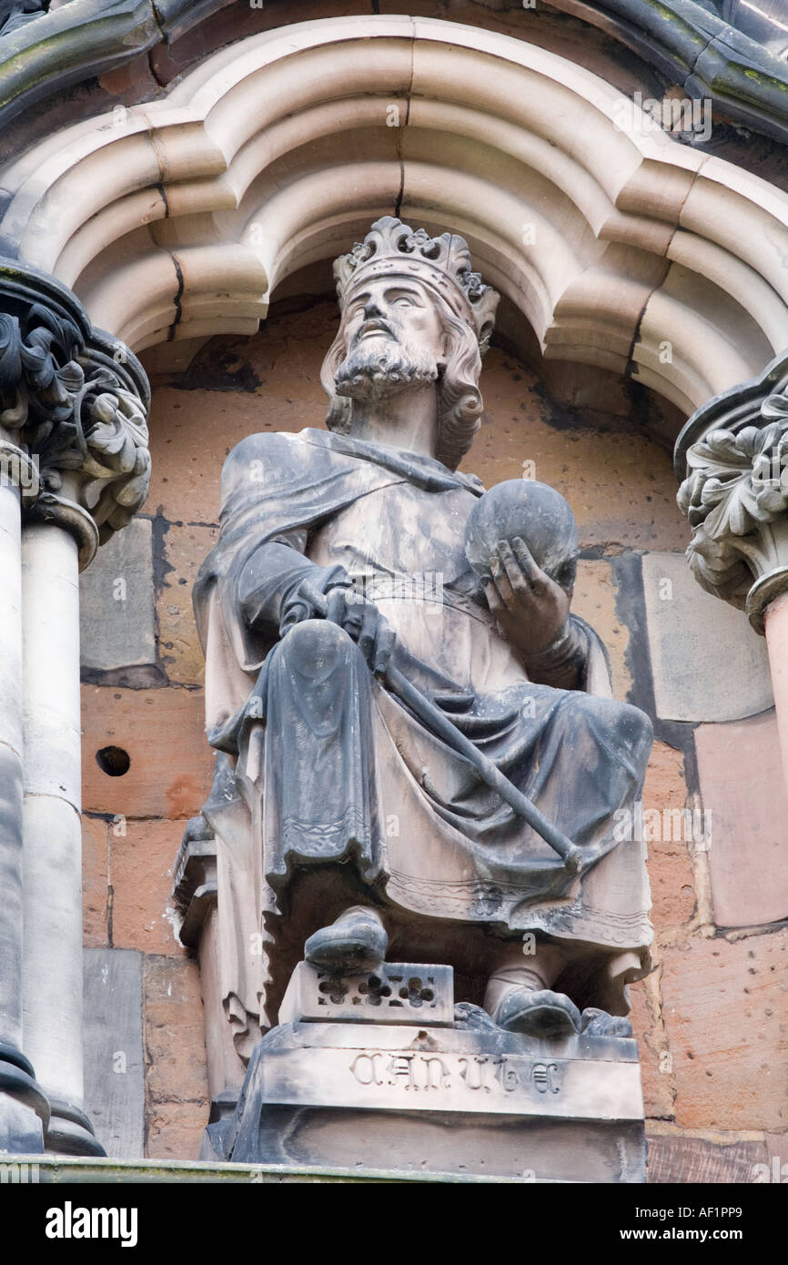 Statue of King Canute (King Cnut) on the west front of Lichfield Stock