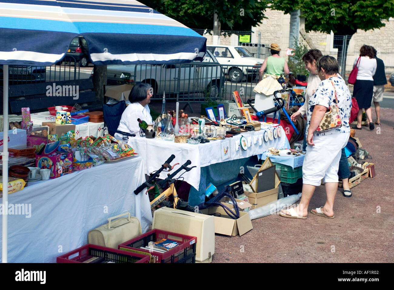 outdoor marketplace in france street Stock Photo Alamy
