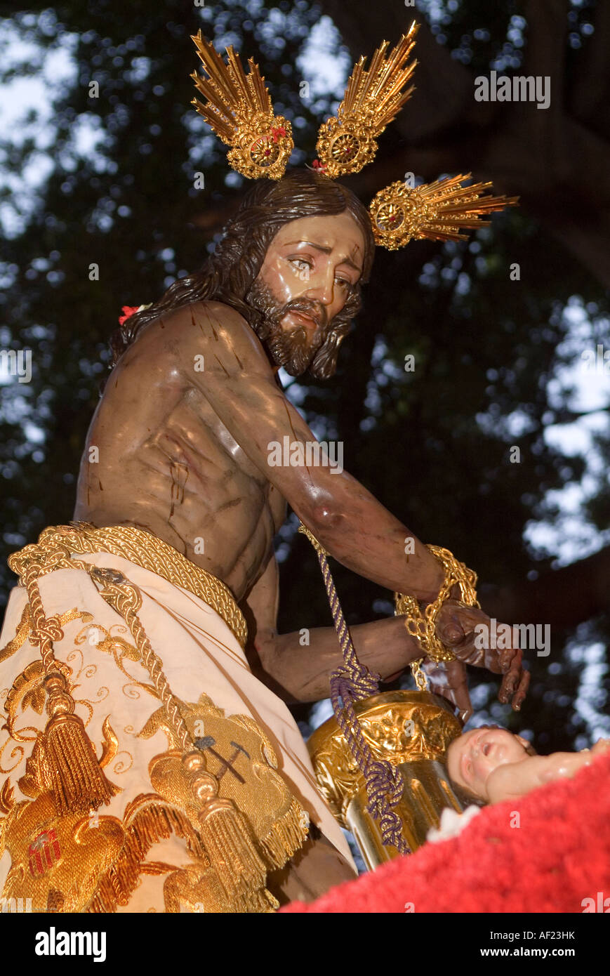 los-gitanos-jesus-during-holy-week-semana-santa-processions-in-malaga