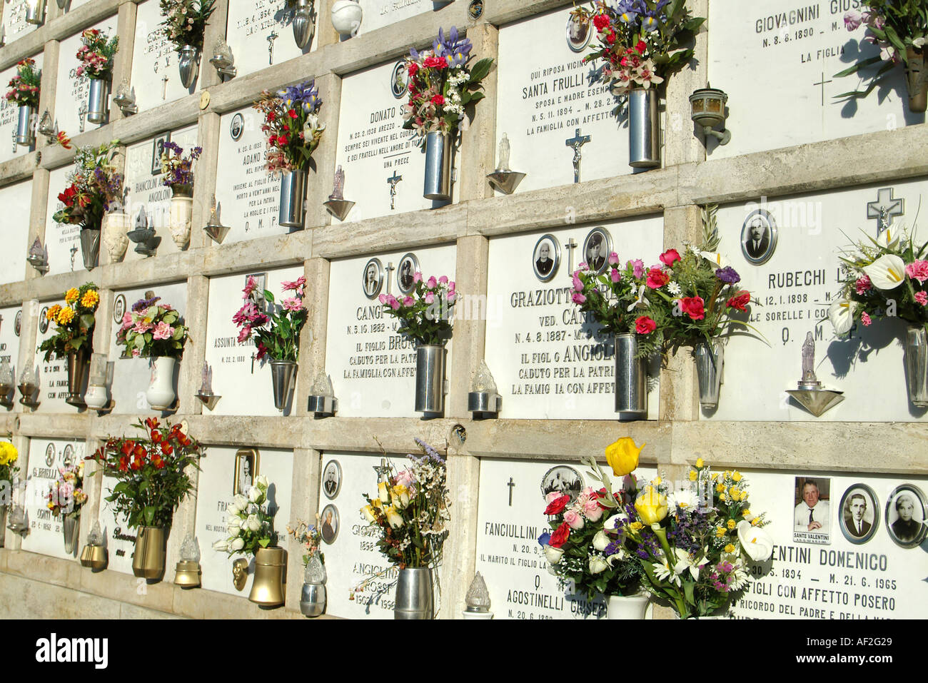 Italian cemetery with wall graves Stock Photo - Alamy