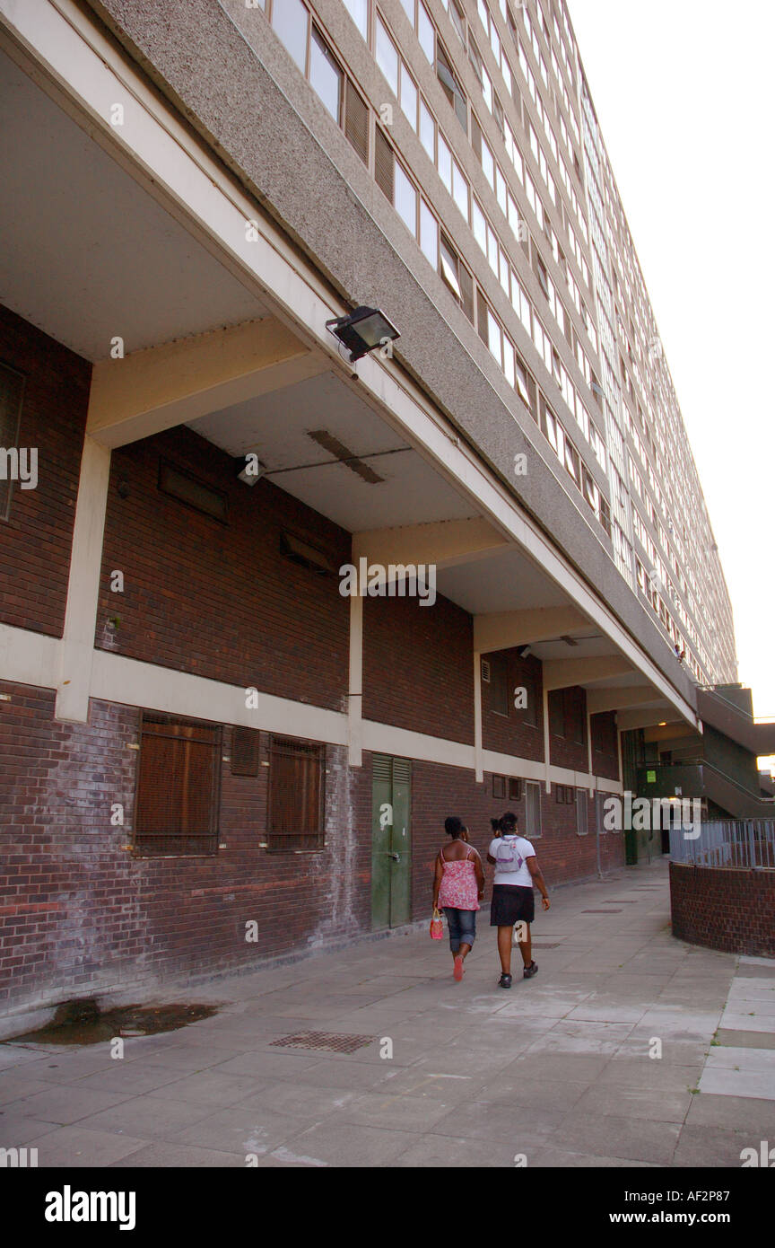Camberwell london council housing hi-res stock photography and images ...