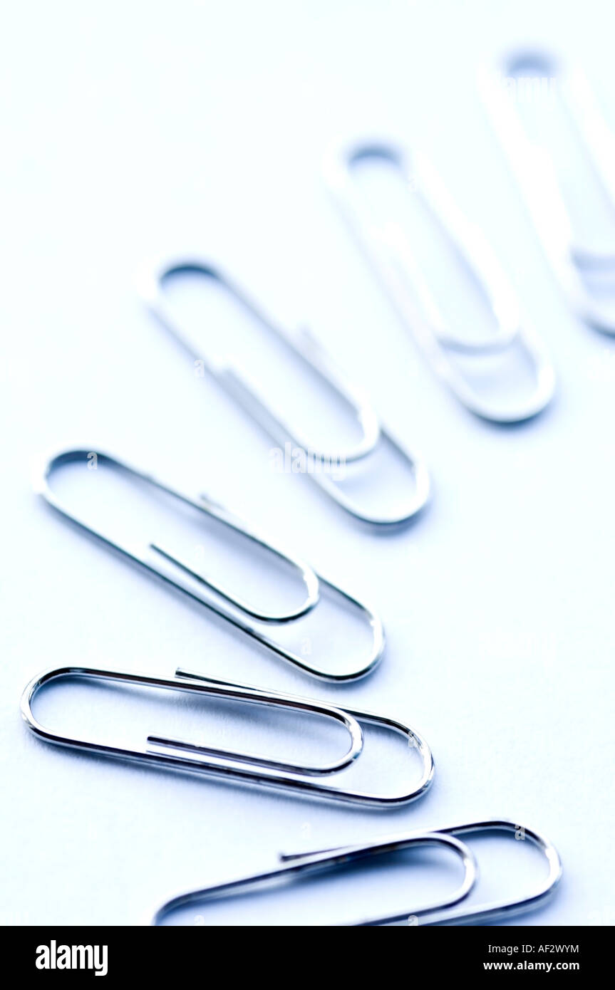 White paper clips hi-res stock photography and images - Alamy