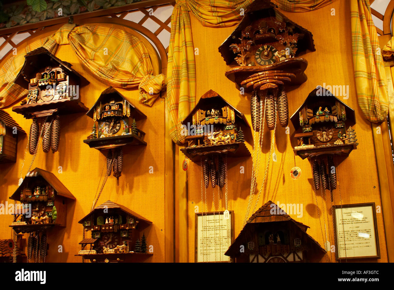 Red cuckoo clock hires stock photography and images Alamy