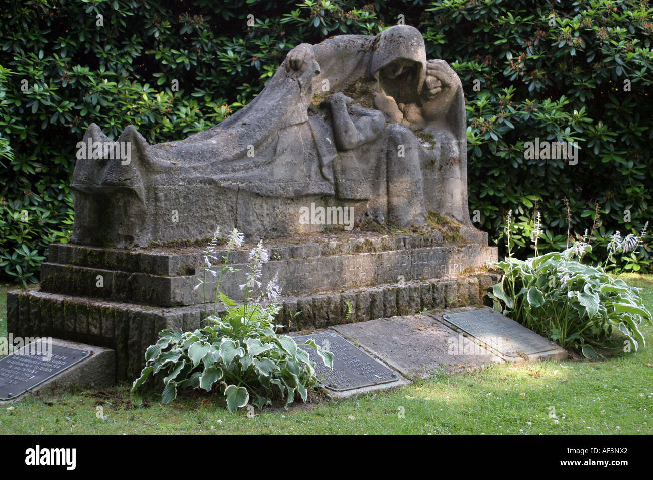 Ohlsdorf Hamburg. The biggest cemetery in the World Stock Photo Alamy