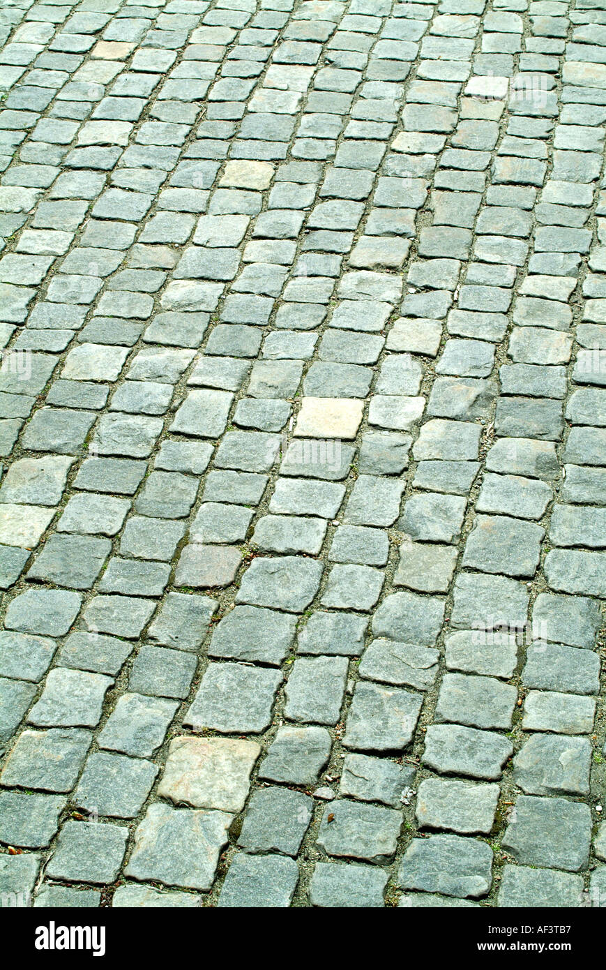 Cobblestone streets hi-res stock photography and images - Alamy