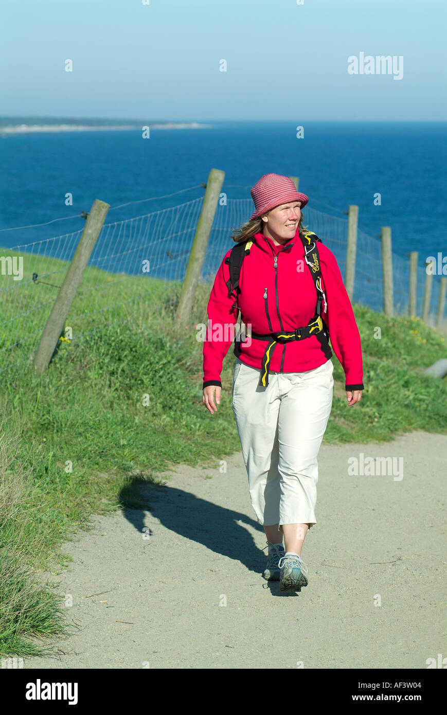 Woman walking trail hi-res stock photography and images - Alamy