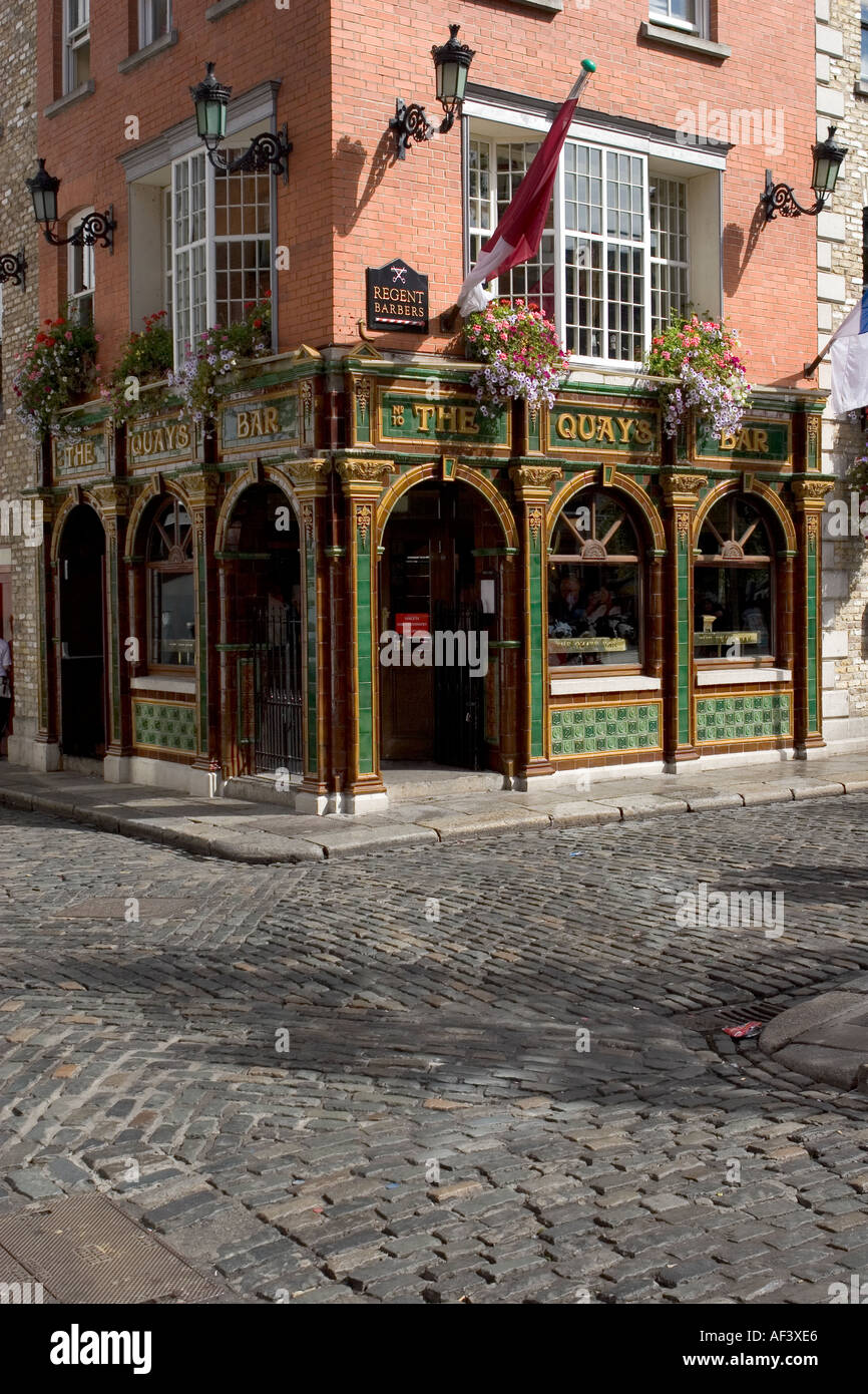 The Quays Bar Public House Temple Bar area Dublin Ireland Stock Photo
