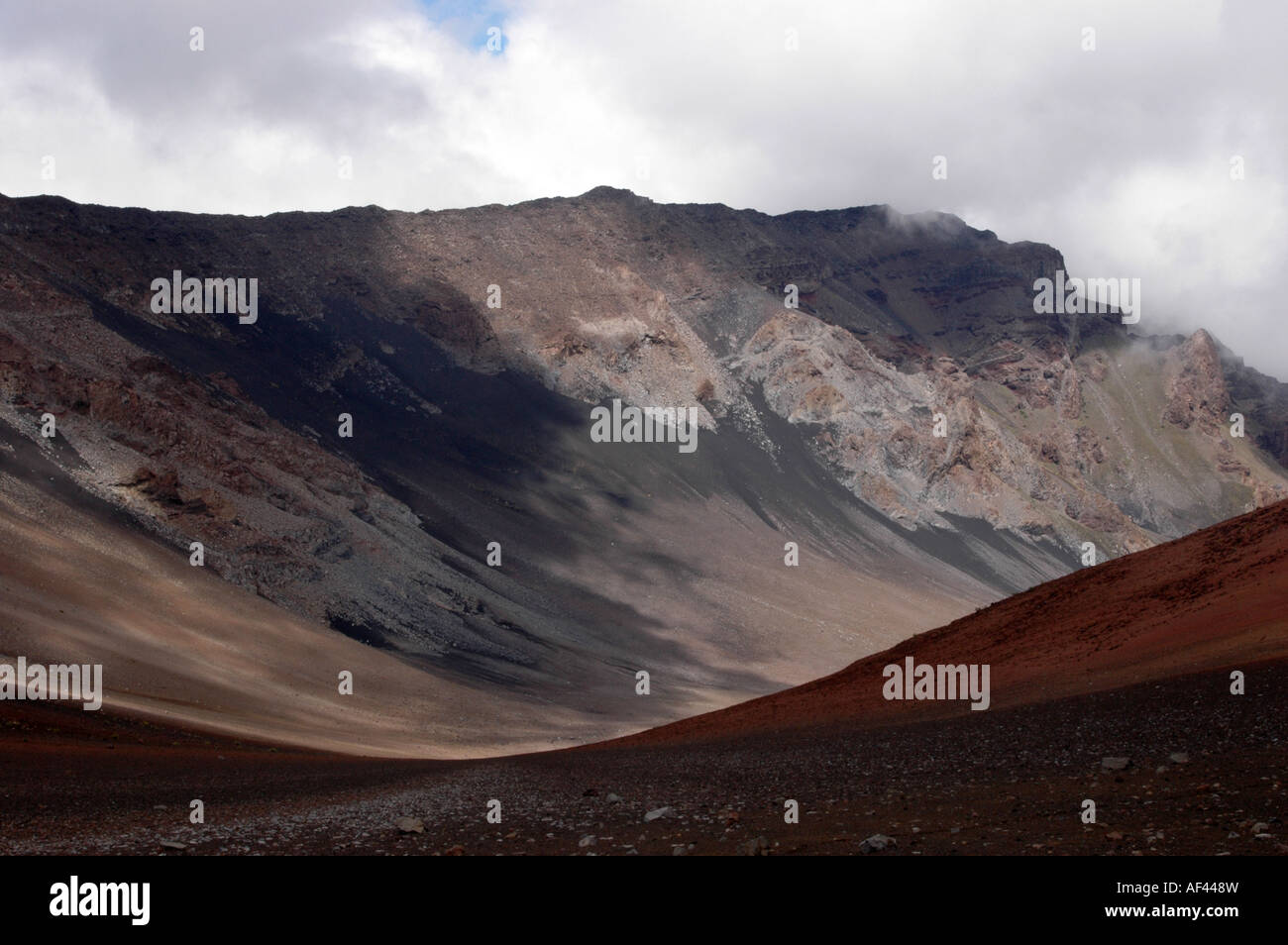 Extinct volcano landscape and hawaii hires stock photography and