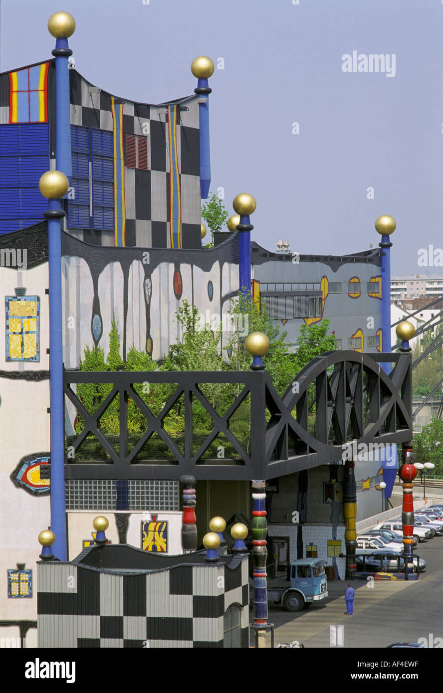 Power and heat supply station Spittelau designed by the artist