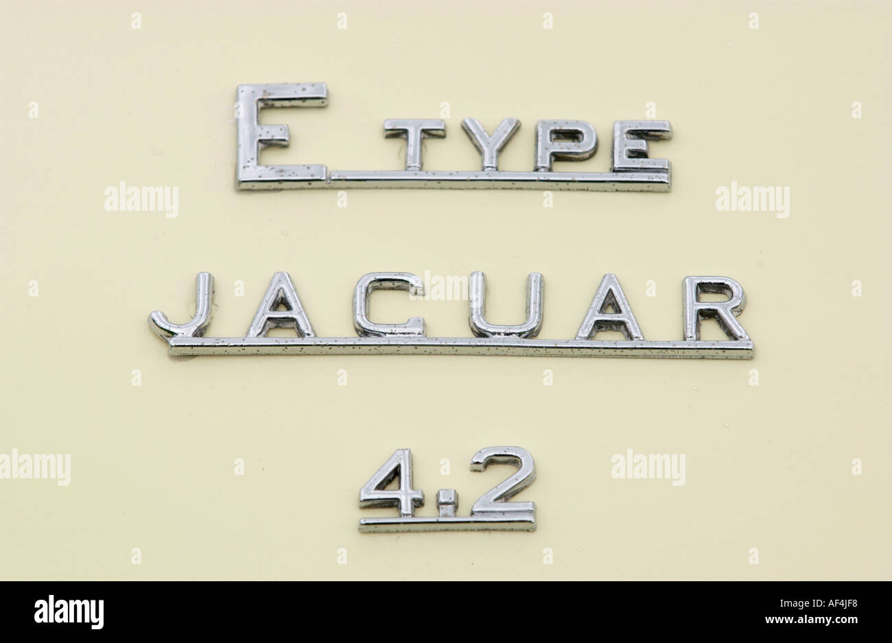 E TYPE JAGUAR 4.2 car badge Stock Photo