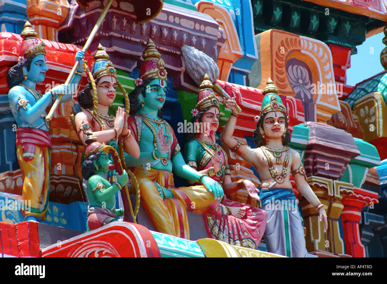 idols-of-rama-and-sita-in-ramaswami-temp