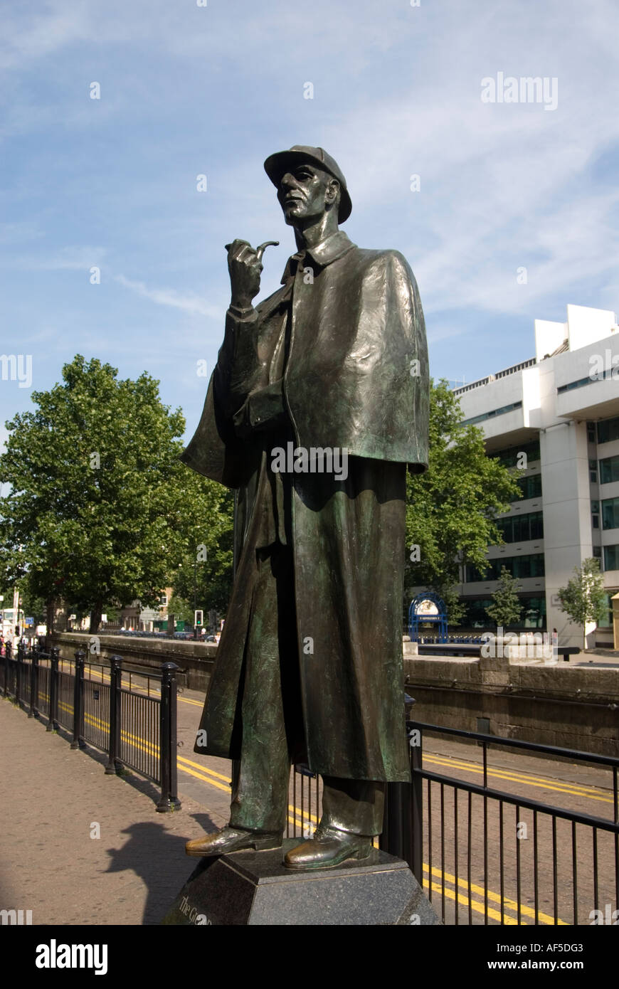 Statue of Sherlock Holmes at Baker Street, London England UK Stock ...