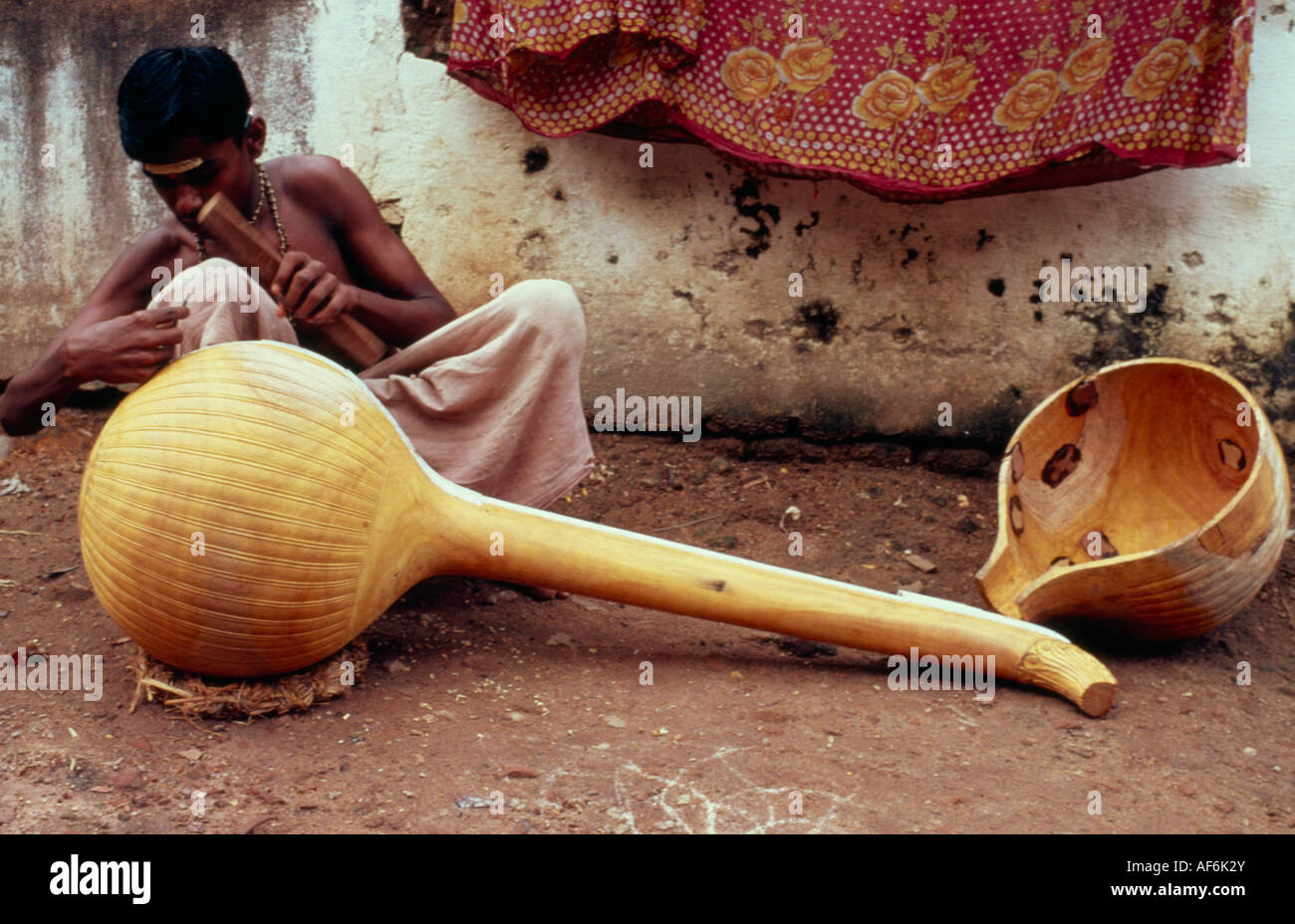 Saraswati Veena  South Indias Divine Instrument  Musical Wonders of  India  YouTube