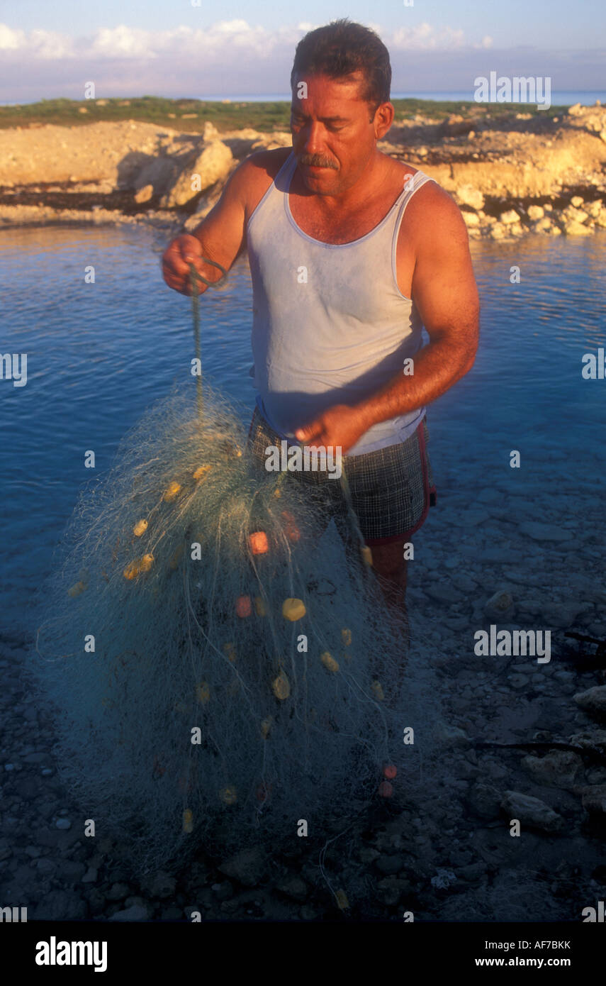 Latin america fishing net hi-res stock photography and images