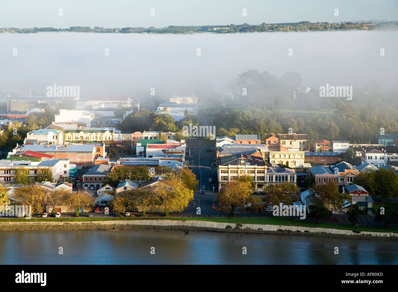 Fogs over the water hi-res stock photography and images - Alamy