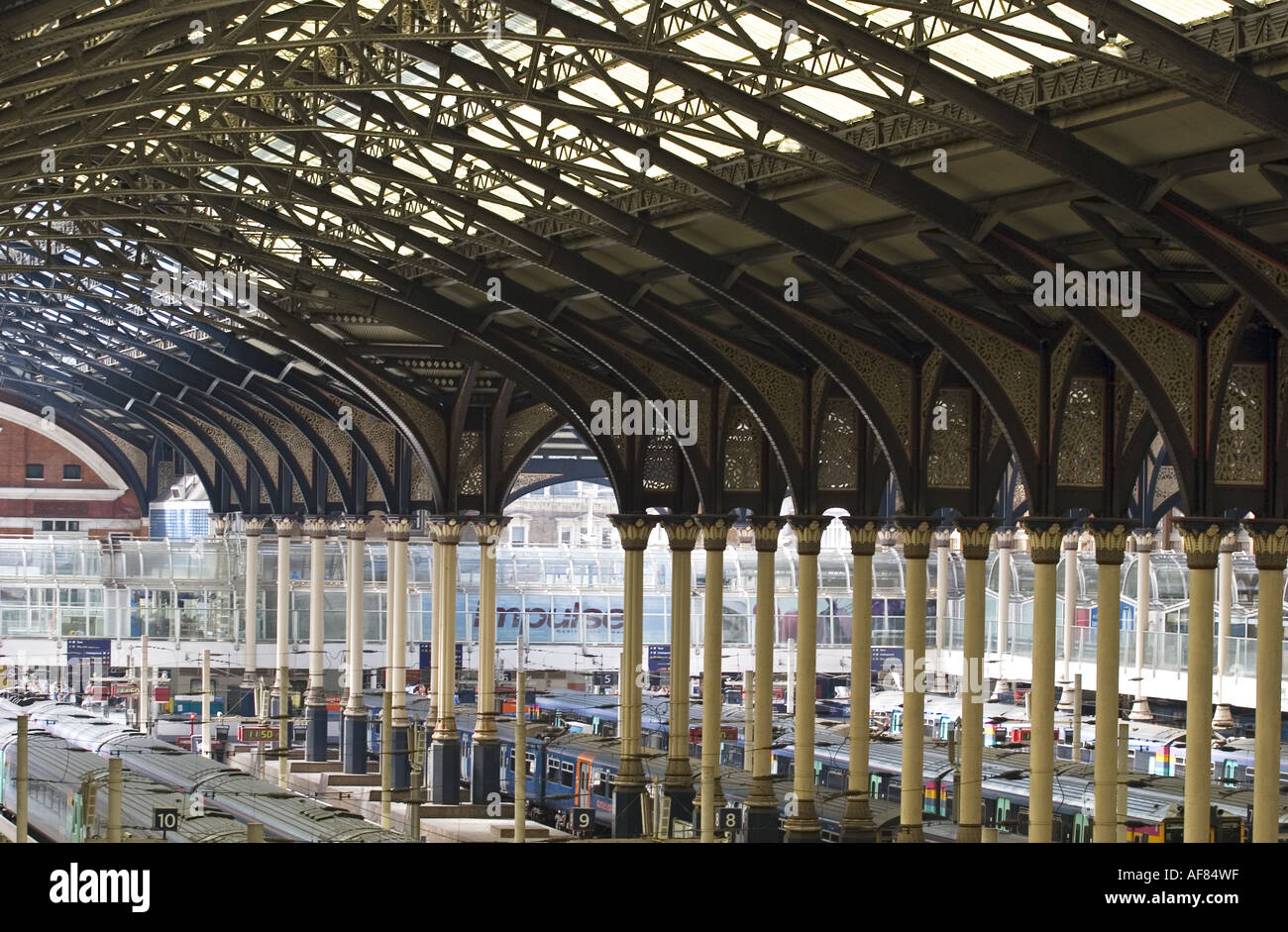 Liverpool Street train station Stock Photo - Alamy