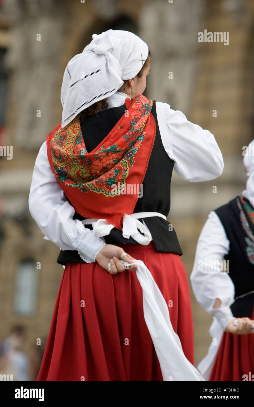 Postcard Basque Folklore Groupe Chelitztarrak Basque Flag, 60% OFF