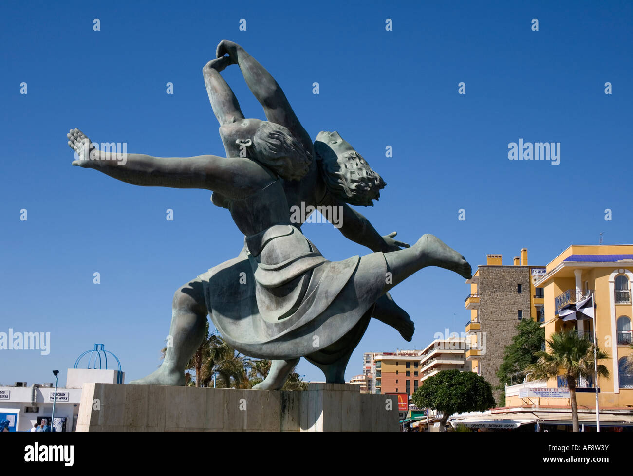 Torremolinos, Costa del Sol, Malaga Province, Andalusia, Spain. Statue based on the painting by Pablo Picasso entitled Two Women Running on the Beach Stock Photo