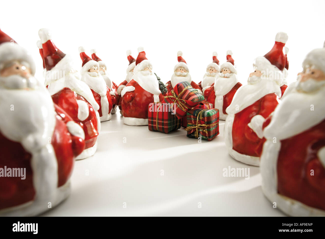 Group santa claus hi-res stock photography and images - Alamy