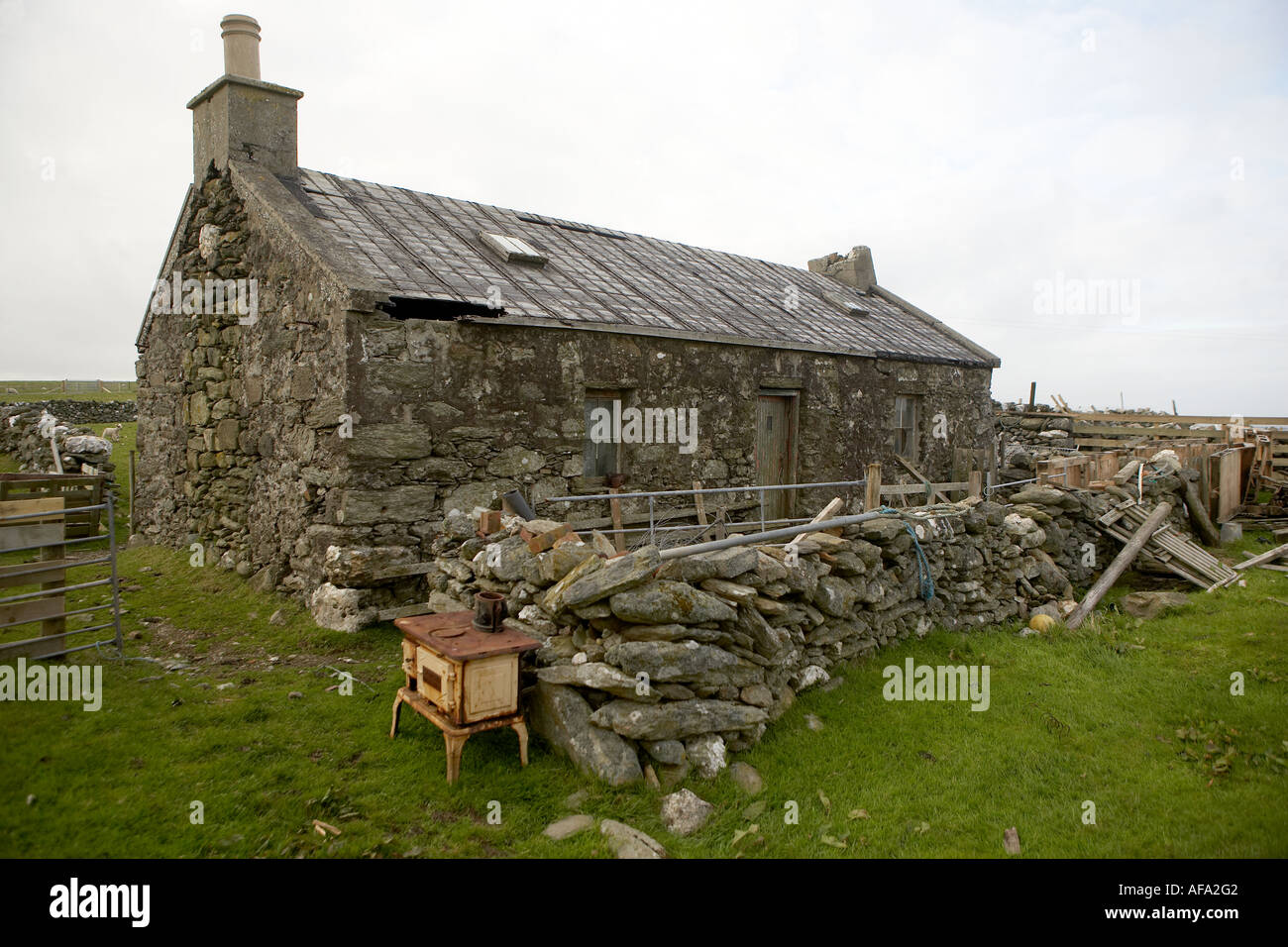 Old crofters cottage muness Unst Shetland Islands Scotland Stock Photo