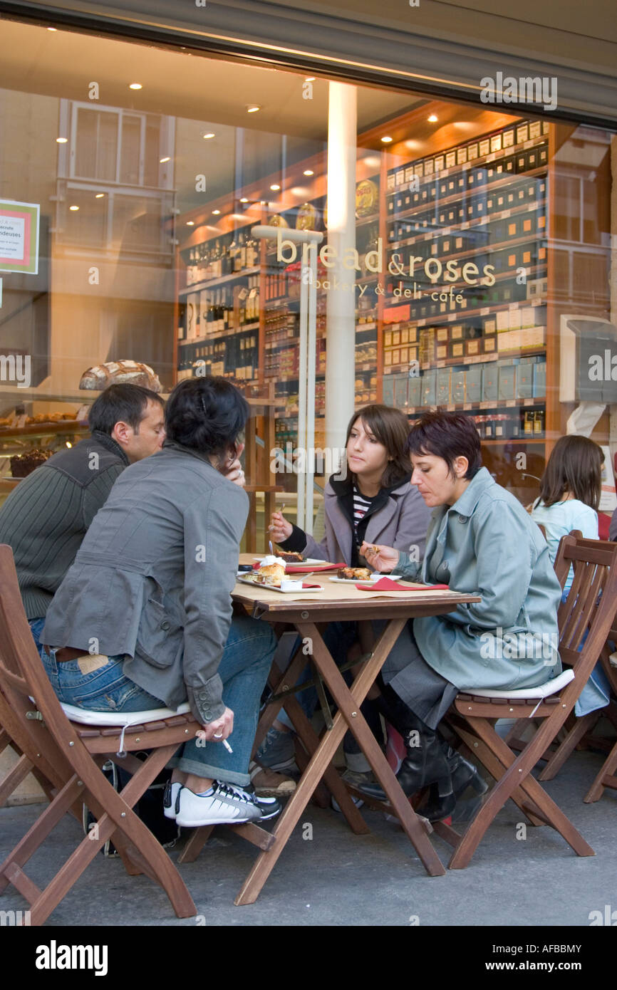 Bread and Roses Cafe Bistrot on the left bank of Paris France 2007