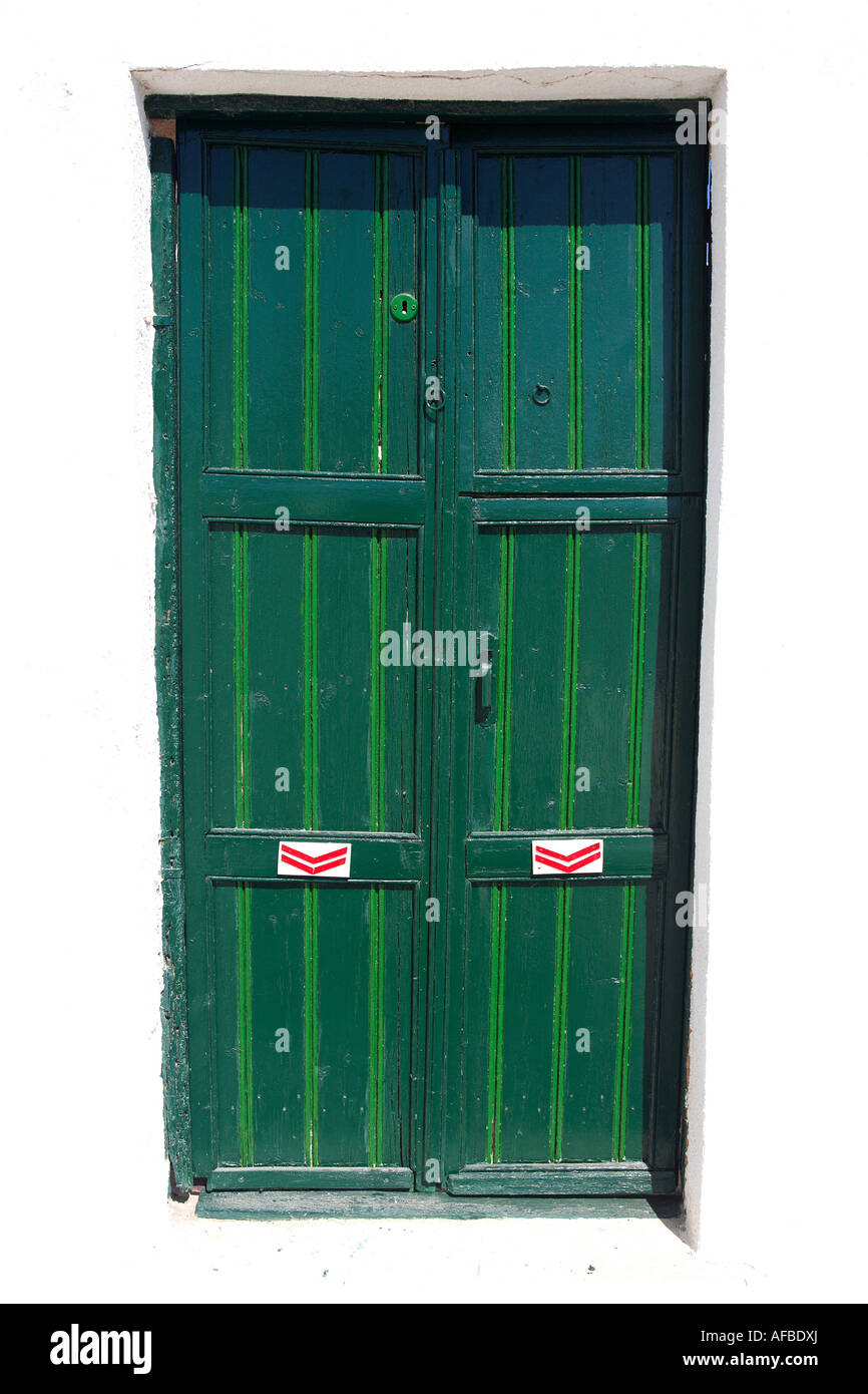 Closed door double doors hi-res stock photography and images - Alamy