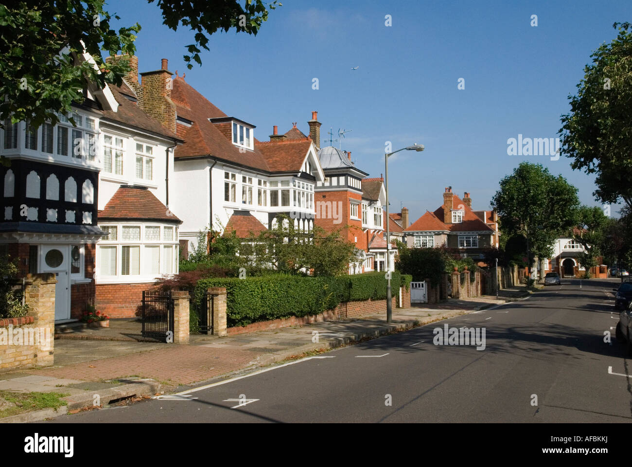Housing uk typical large expensive private homes. Putney south west London Genoa Avenue.    HOMER SYKES Stock Photo
