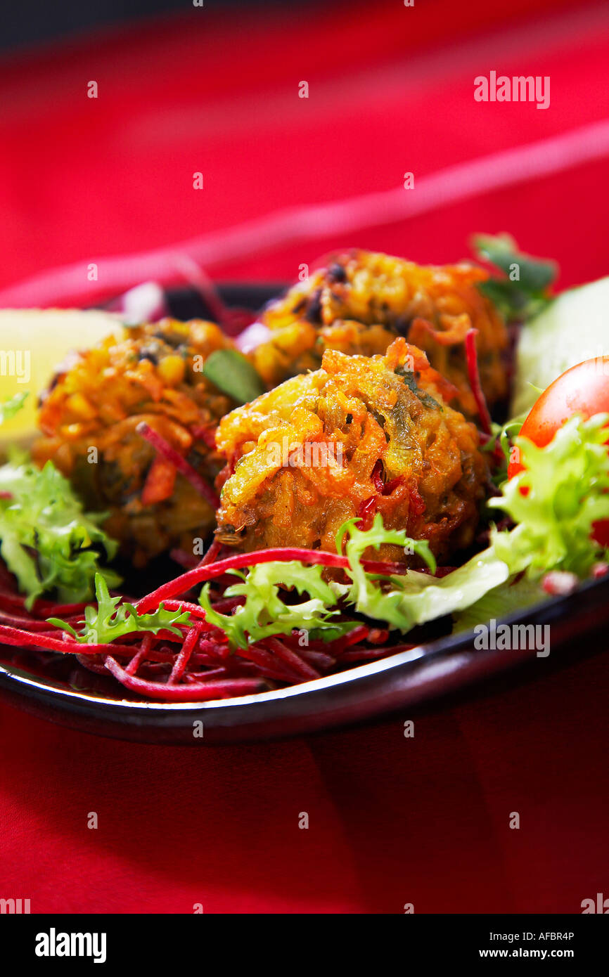 Deep fried onion bhajis hires stock photography and images Alamy