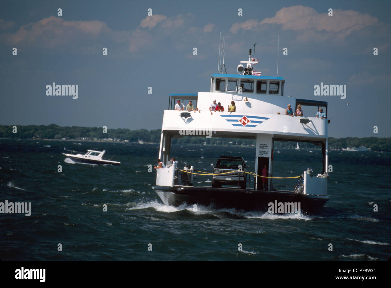 Neuman auto ferry line between marblehead and kelleys island hires