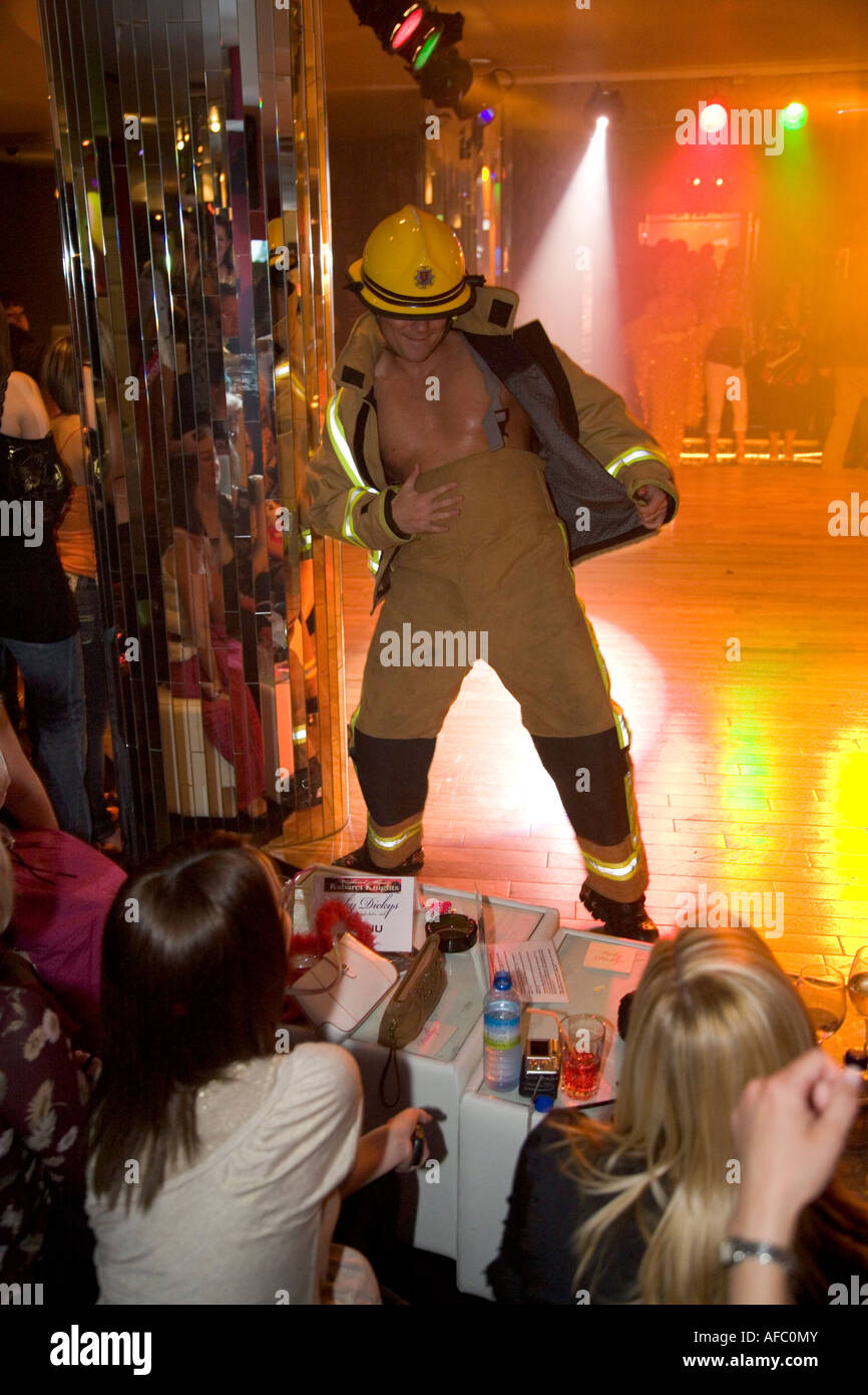 Girls Enjoying Male Strip Tease On Hen Night At Club In Birmingham 