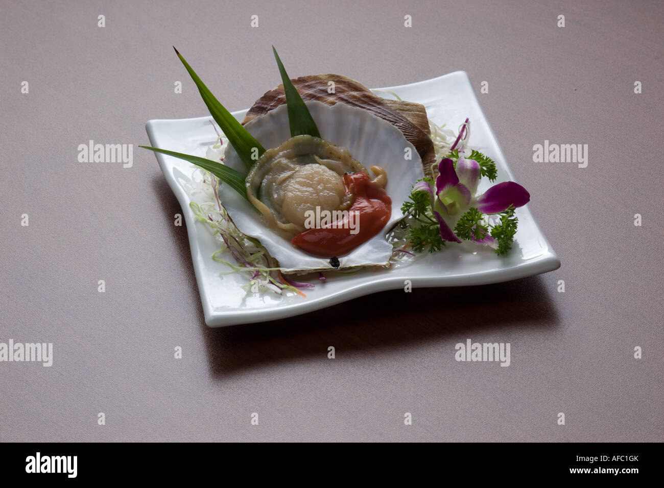 Japanese Food Scallop Sashimi Stock Photo Alamy