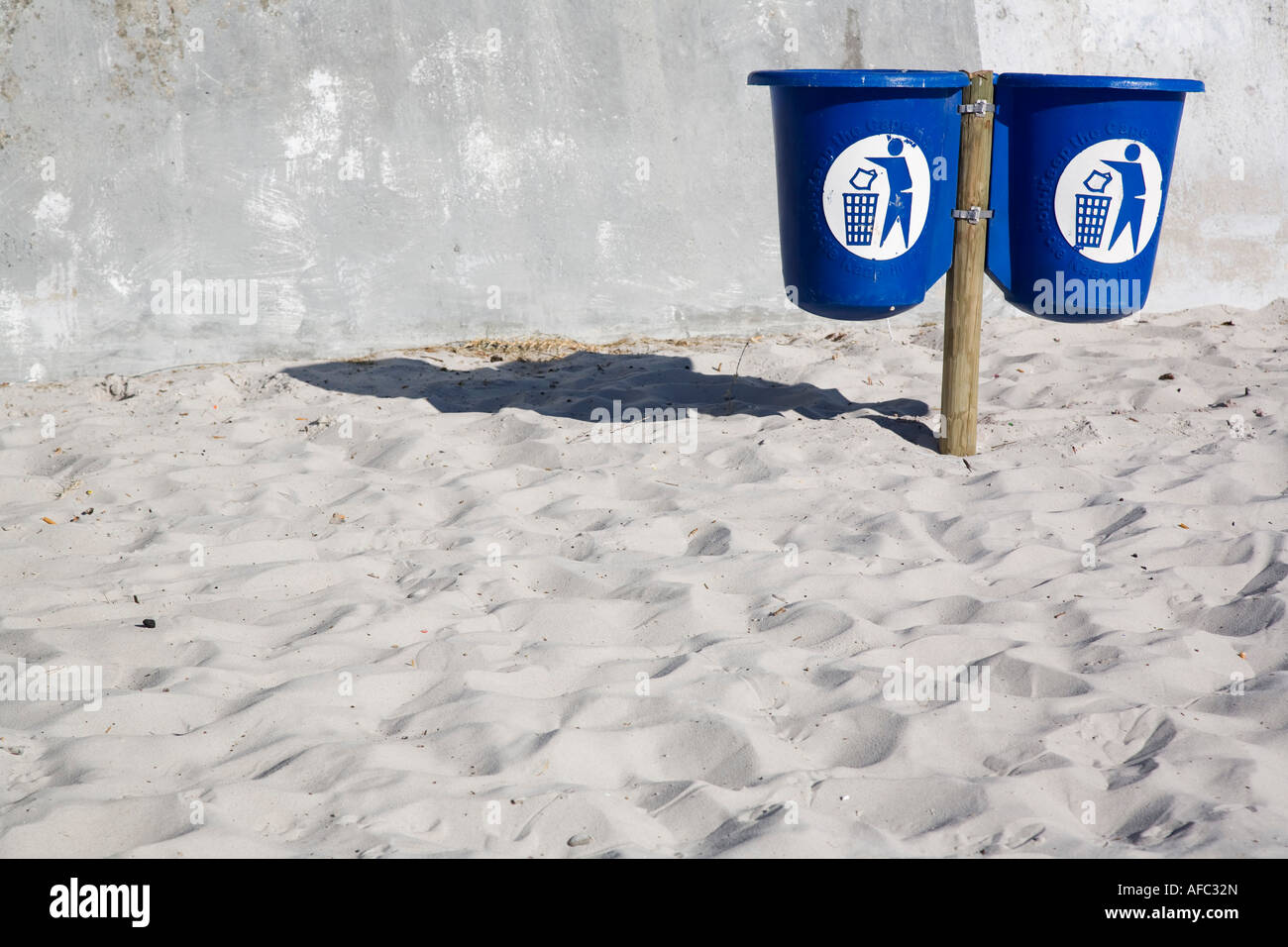 Trash bin south africa hires stock photography and images Alamy