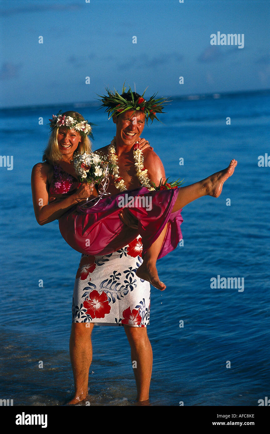 Weddings With Florence Tia | Cook Islands, image size:864x1390