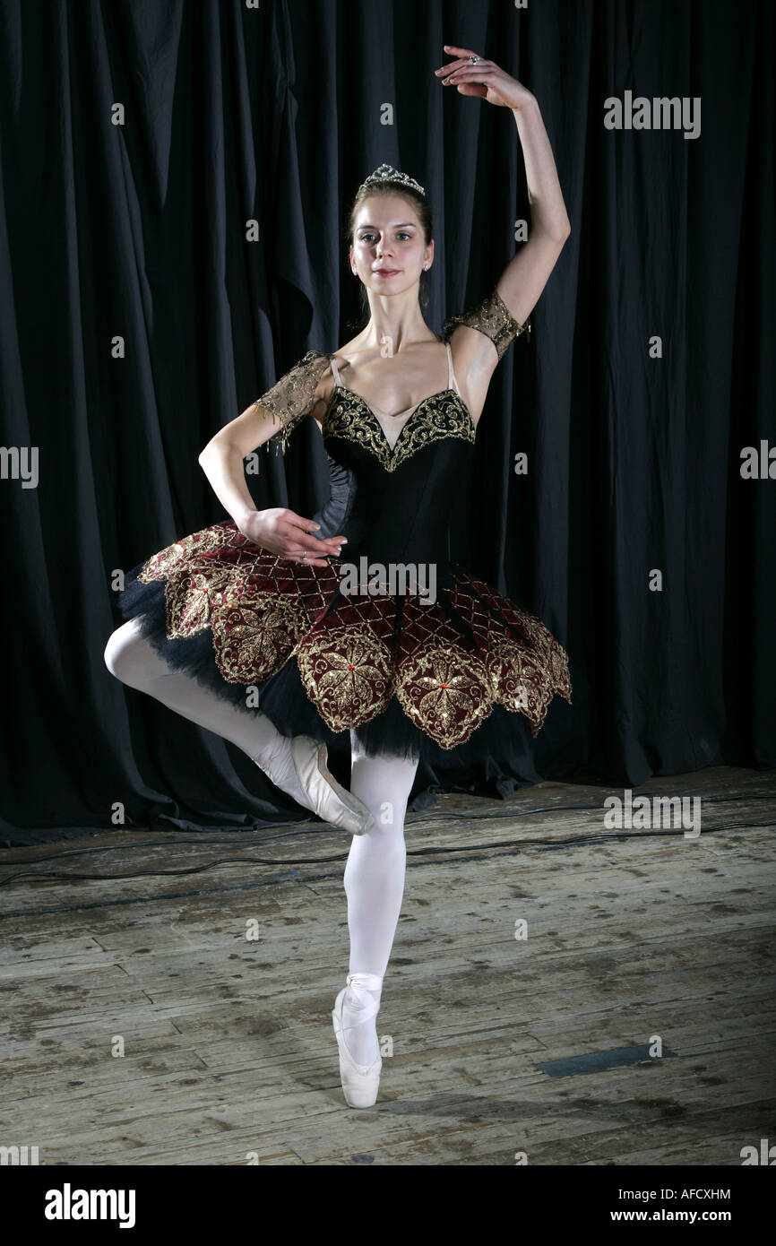 Ballerina fly ballet dancer choreographer hi-res stock photography and  images - Alamy