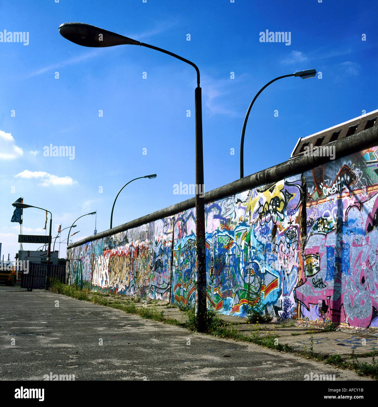 Geo., BRD, Berlin, Denkmäler, East Side Gallery, Mauer, Graffiti, größte Open-Air Gallerie der Welt, gegründet 1990, Aufnahme 20 Stock Photo